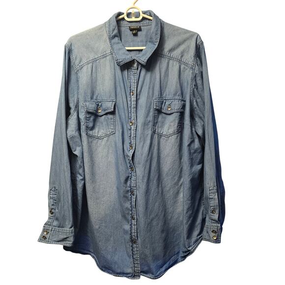 Torrid chambray denim button up shirt - Picture 1 of 4
